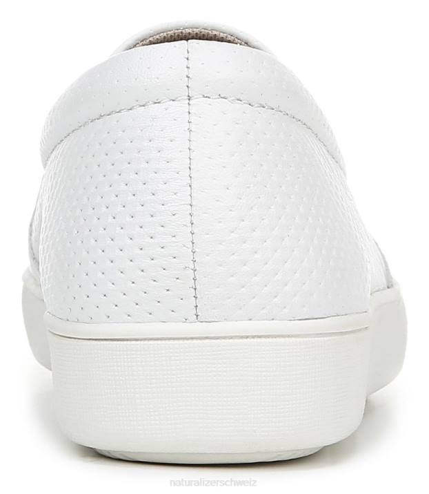 Frauen Naturalizer weißes perforiertes Leder Marianne Slip-on-Sneaker 66FF511